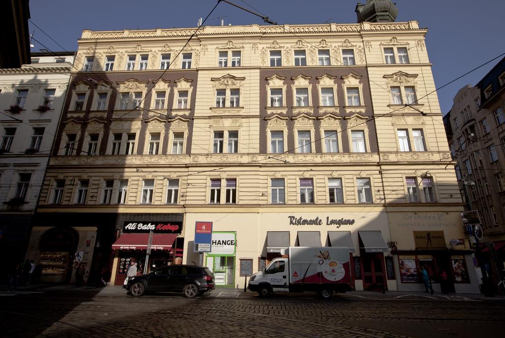 Carpe Diem Prag Exteriör bild